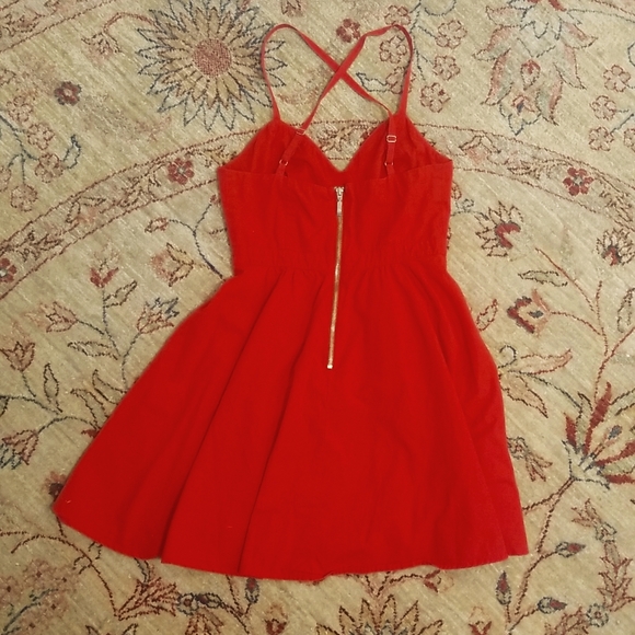 Guess Red Dress with Adjustable Crisscross Straps 100% cotton - Picture 5 of 8